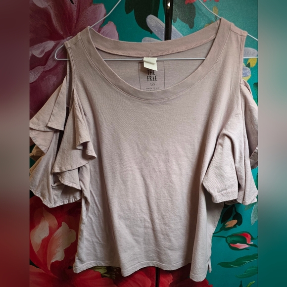 Adorable Open Shoulder Ruffled Short Sleeve Lavender T-shirt from Free People - Picture 4 of 6